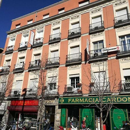 Hostal Palacio Luna Madrid Exterior photo